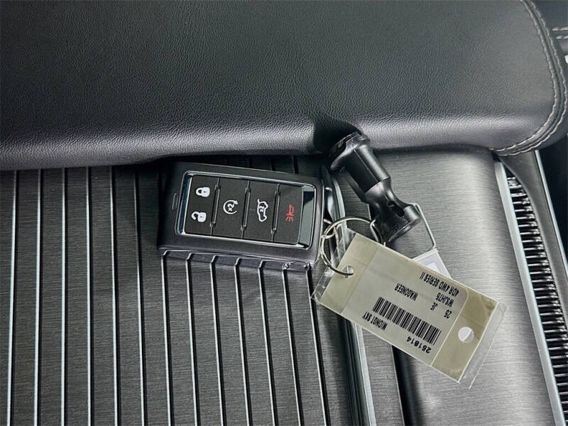 2025 Jeep Wagoneer Series II