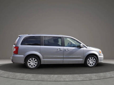 2015 Chrysler Town and Country Touring