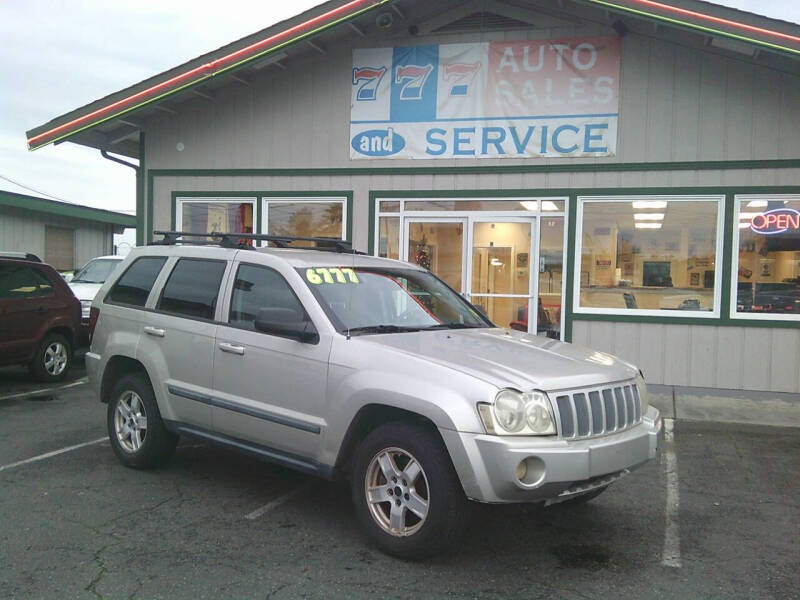 Jeep Grand Cherokee's photo