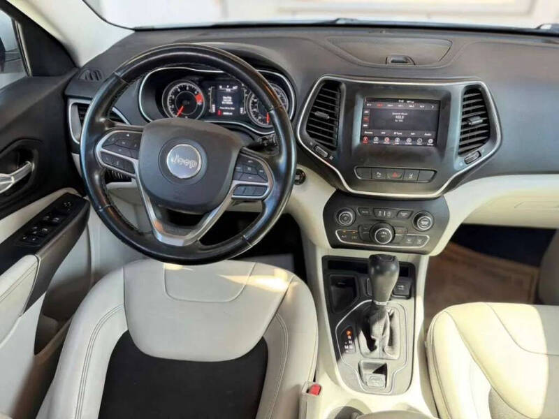 2021 Jeep Cherokee Latitude Plus