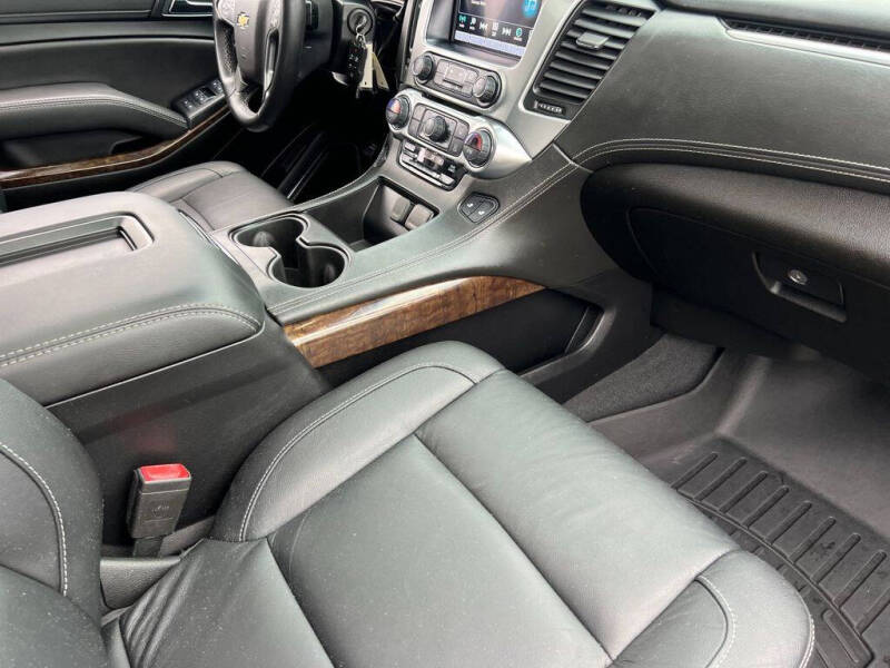 2019 Chevrolet Suburban LT