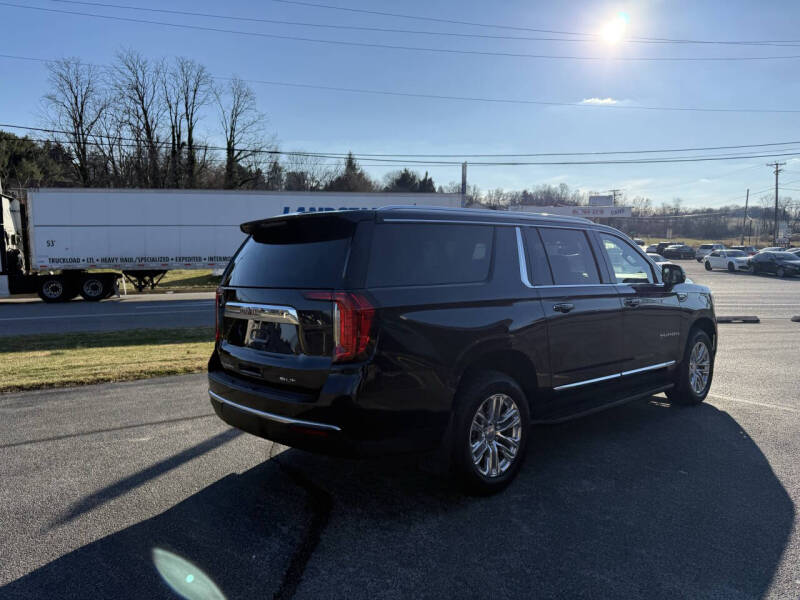 2022 GMC Yukon XL SLT