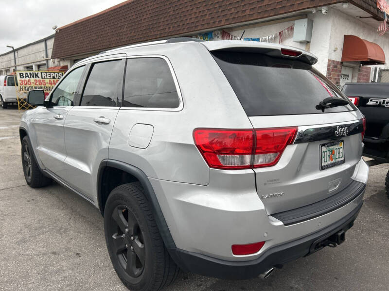 2012 Jeep Grand Cherokee Laredo X