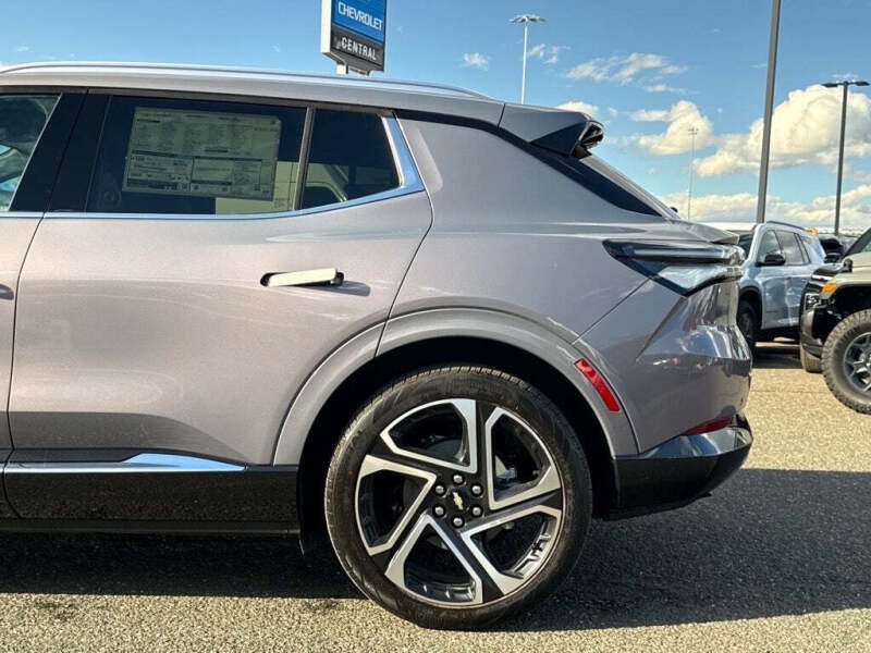 2026 Chevrolet Equinox EV LT 2