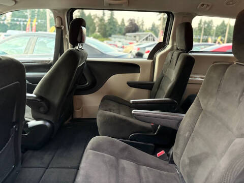 2016 Dodge Grand Caravan American Value Package