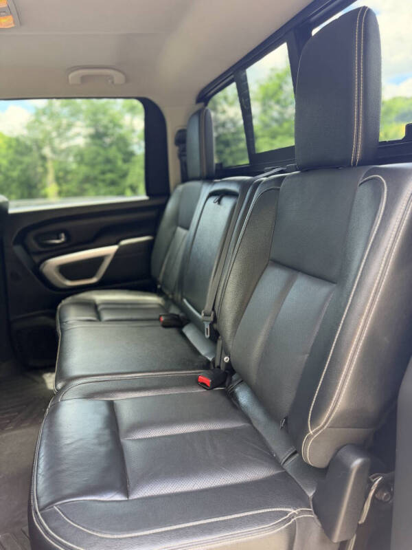 2017 Nissan Titan PRO-4X