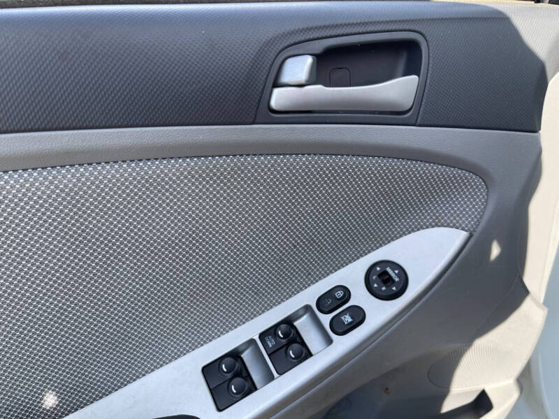 2014 Hyundai Accent GS