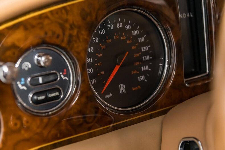 2001 Rolls-Royce Park Ward