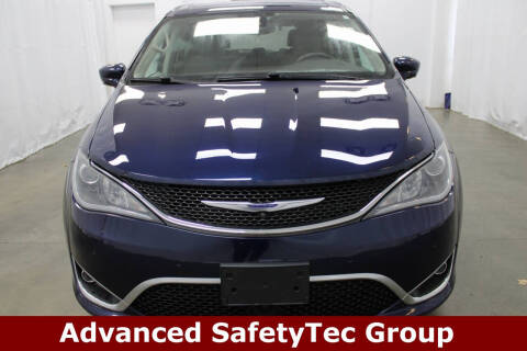 2020 Chrysler Pacifica Touring