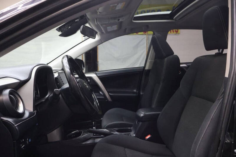 2018 Toyota RAV4 Hybrid XLE