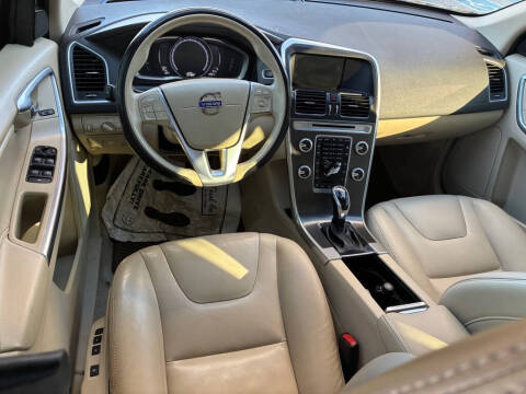 2016 Volvo XC60 T5 Drive-E Premier