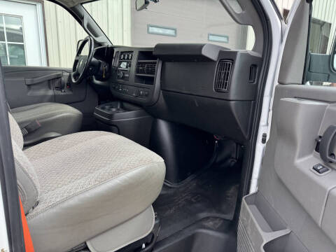 2021 Chevrolet Express 2500