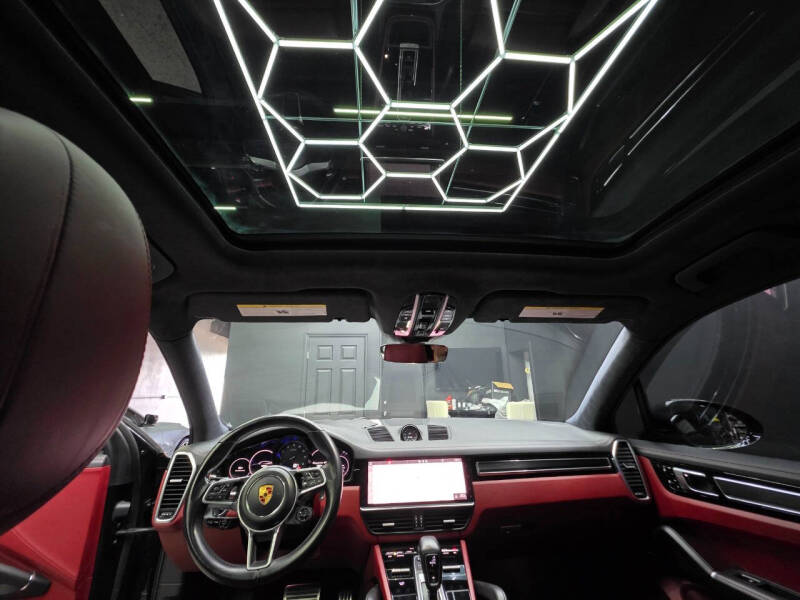 2021 Porsche Cayenne GTS