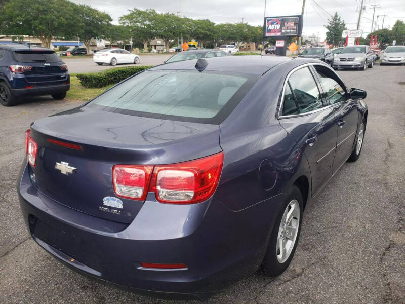 2014 Chevrolet Malibu 1LS photo 9