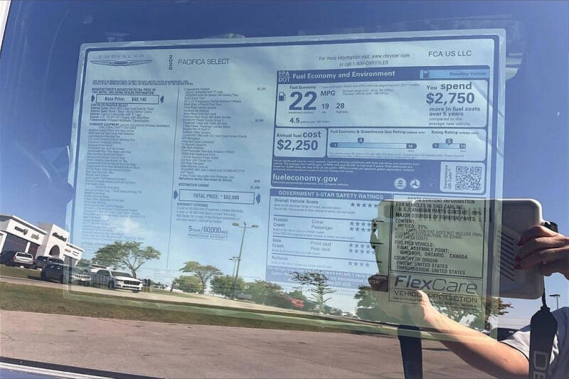 2026 Chrysler Pacifica Select