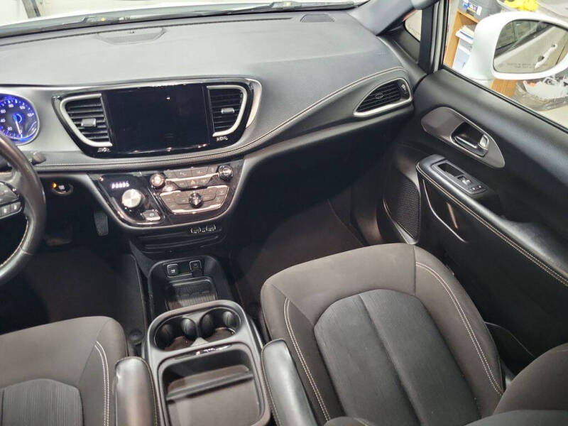 2021 Chrysler Pacifica Touring