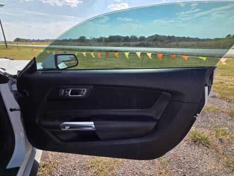 2016 Ford Mustang V6