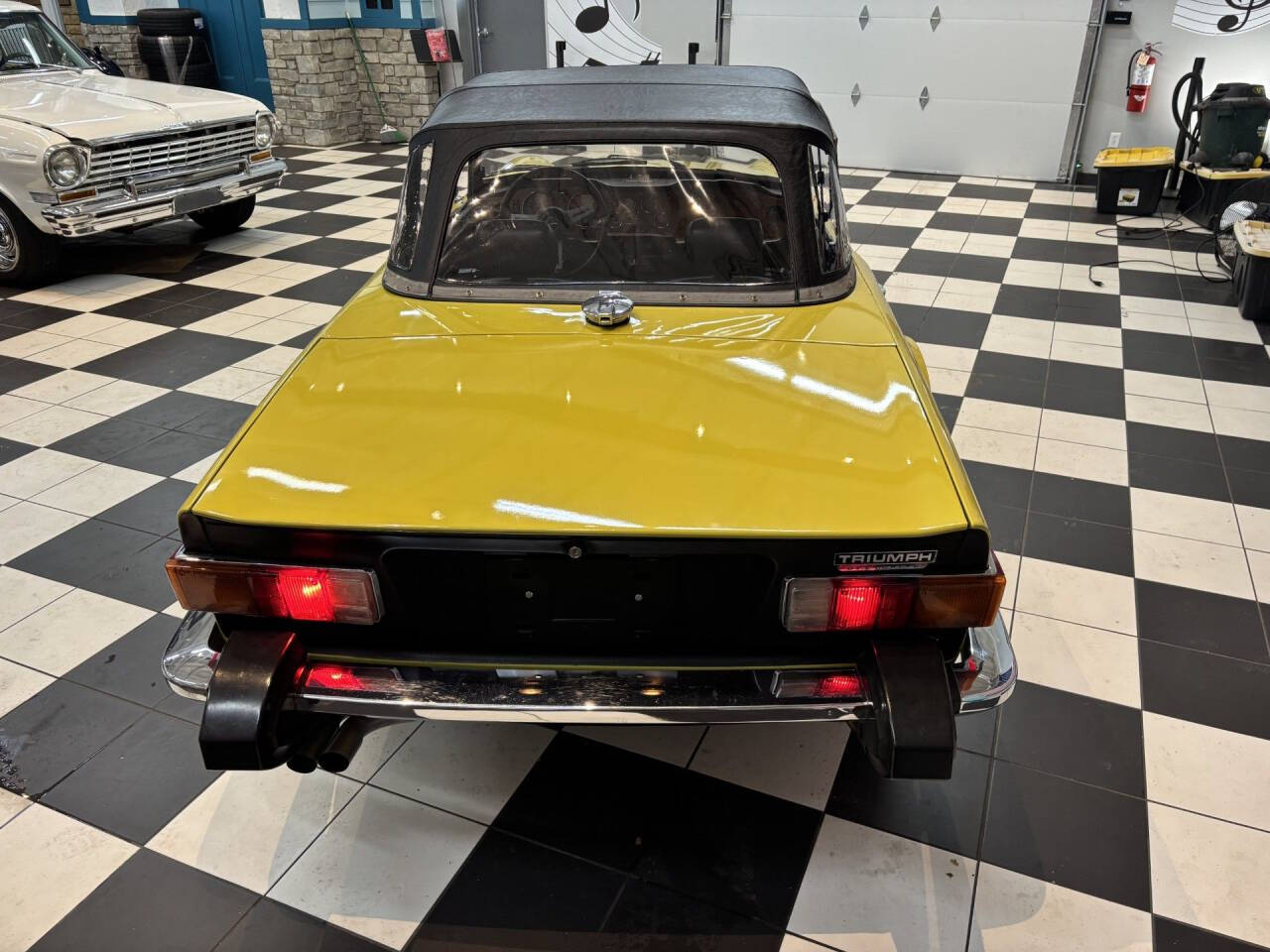 1974 Triumph TR6 4