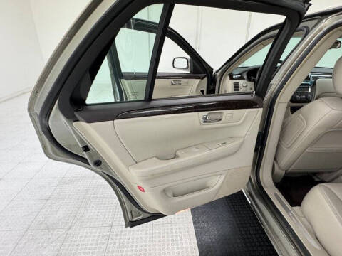 2010 Cadillac DTS Luxury Collection