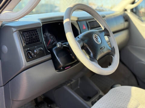 2003 Volkswagen EuroVan MV