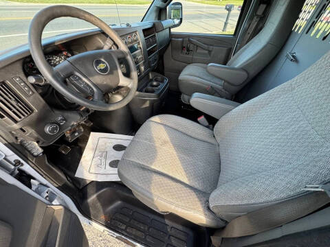 2017 Chevrolet Express 2500