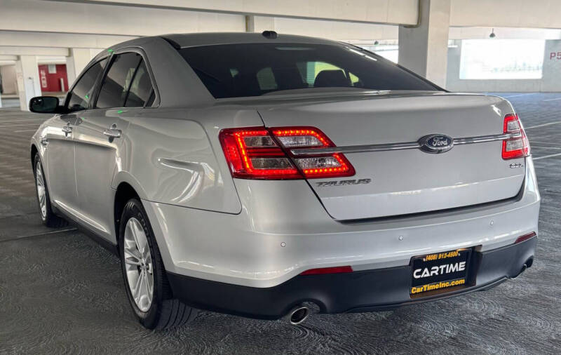 2019 Ford Taurus SEL