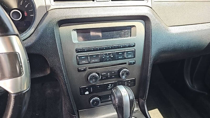 2014 Ford Mustang V6