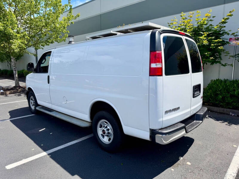 2017 GMC Savana 2500