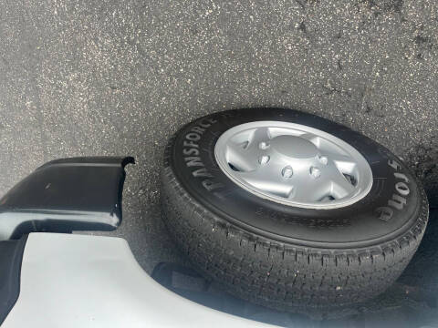 2009 Ford E-Series E-150 XL