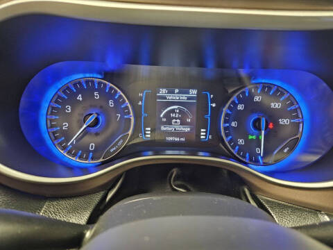 2017 Chrysler Pacifica Touring-L