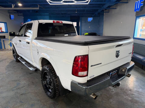 2016 RAM 1500 SLT