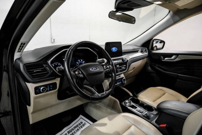 2021 Ford Escape SEL