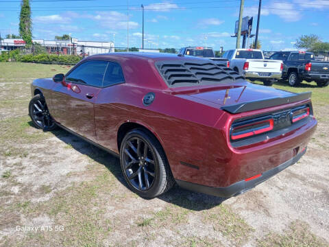 2022 Dodge Challenger SXT