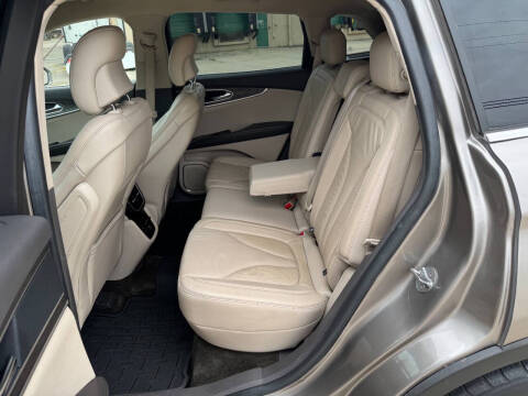 2017 Lincoln MKX Select