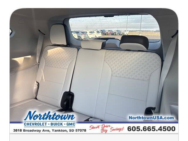 2025 GMC Acadia Denali