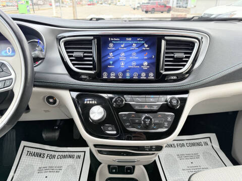 2020 Chrysler Pacifica Hybrid Limited