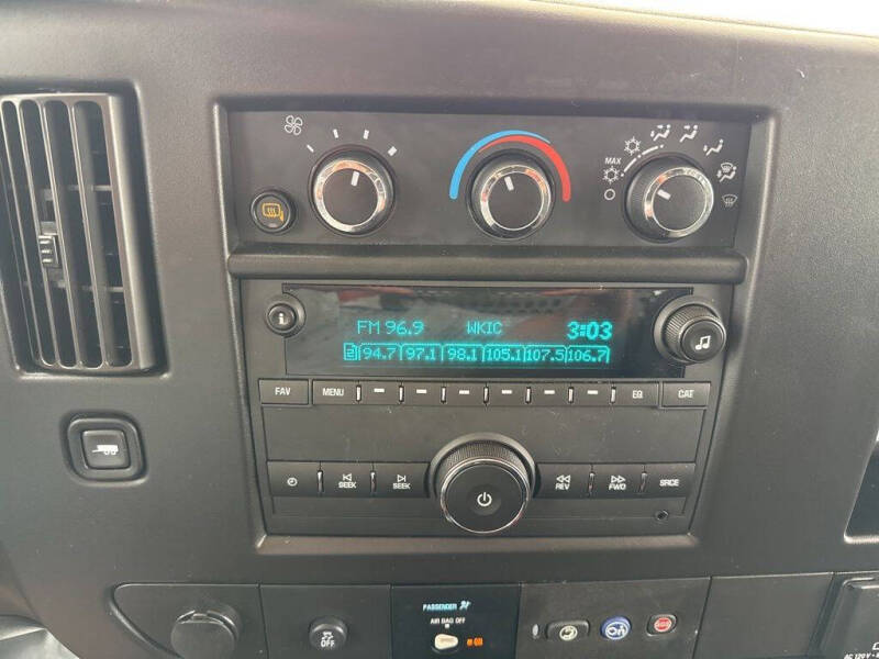 2024 Chevrolet Express 2500