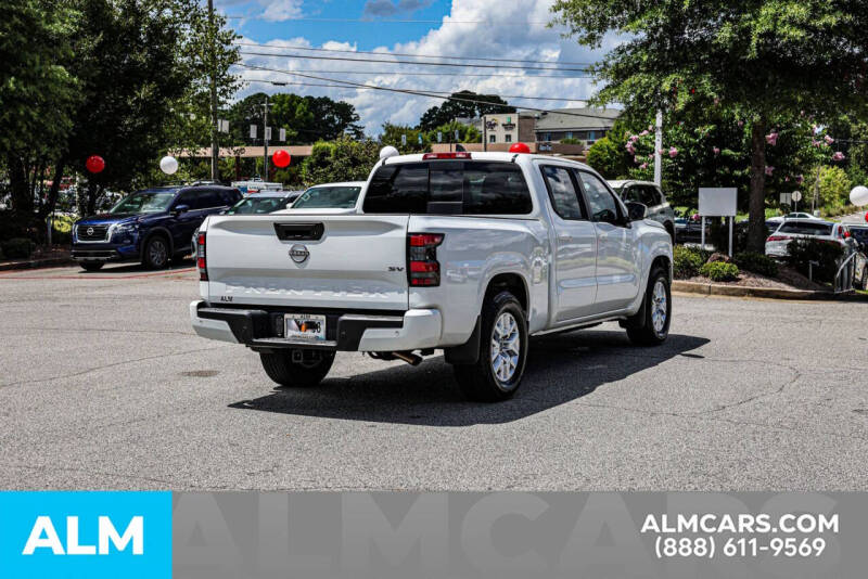 2024 Nissan Frontier SV