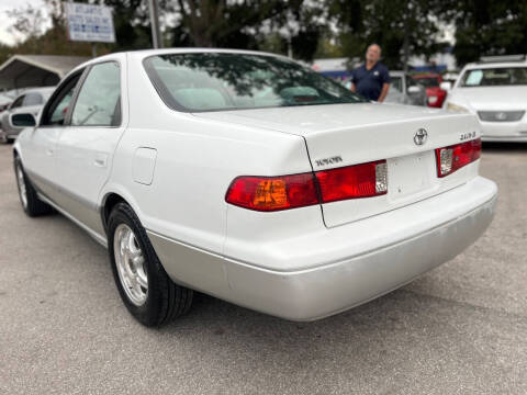 2001 Toyota Camry LE