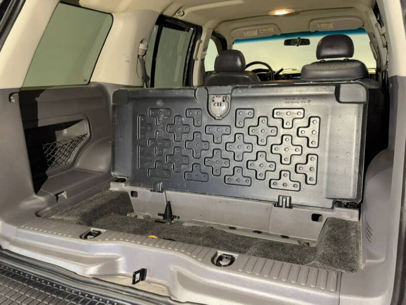 2002 Ford Explorer XLS