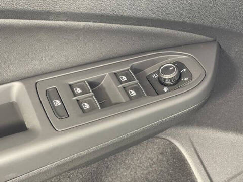 2025 Volkswagen Golf GTI SE