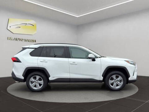 2022 Toyota RAV4 Hybrid XLE