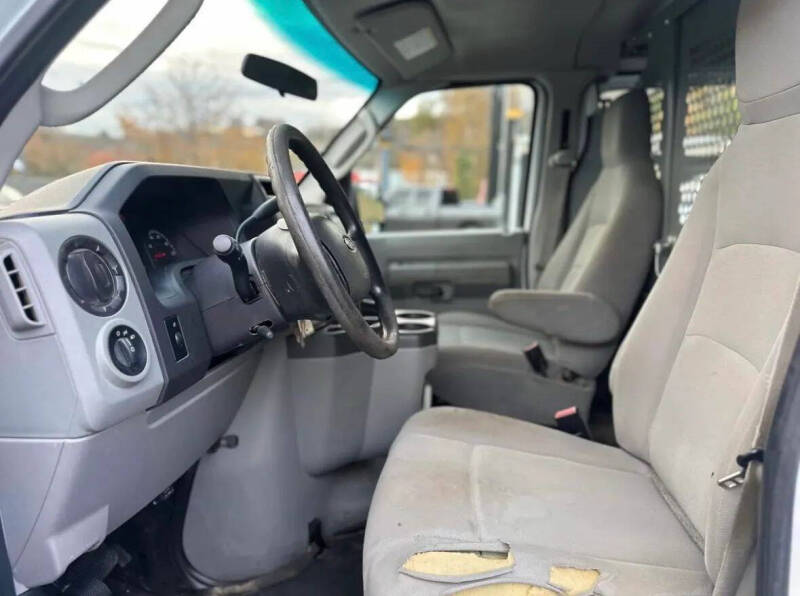 2014 Ford E-Series E-250