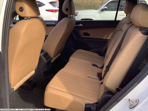 2022 Volkswagen Tiguan SE R-Line Black