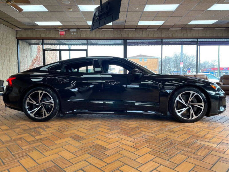 2024 Audi e-tron GT quattro Premium Plus