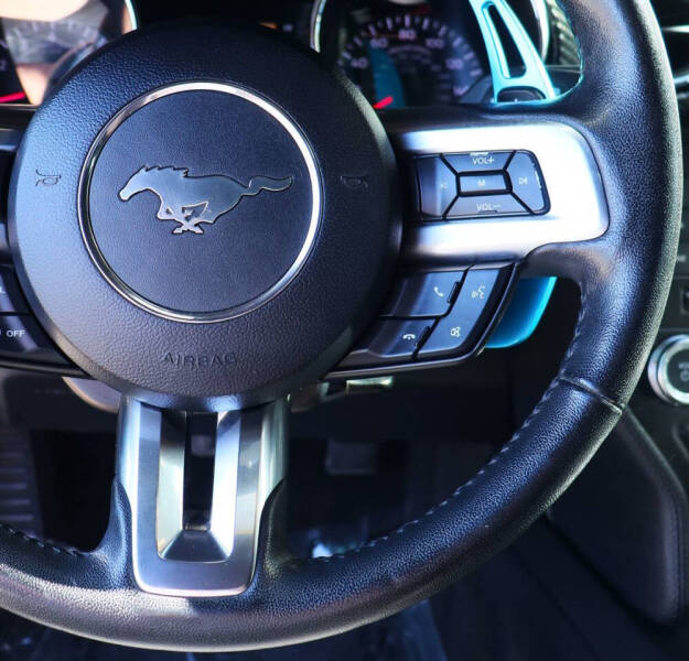 2017 Ford Mustang V6