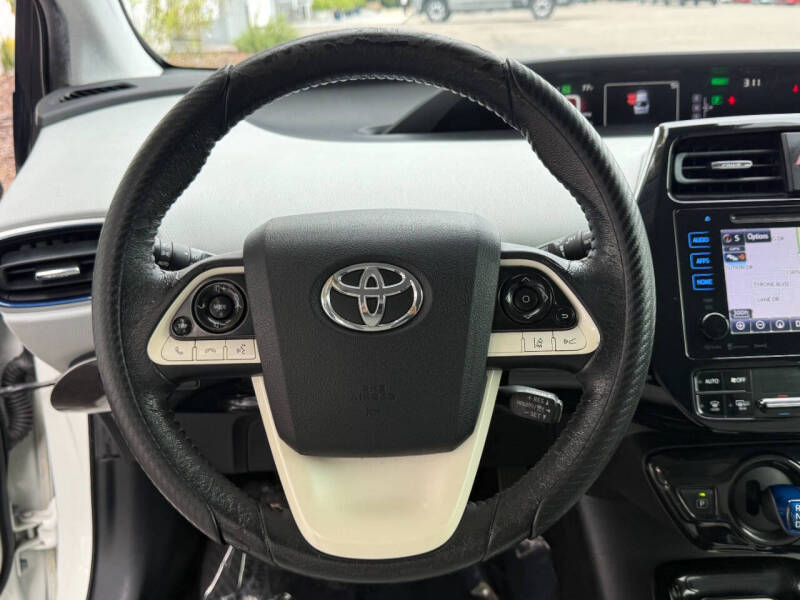 2017 Toyota Prius Three Touring
