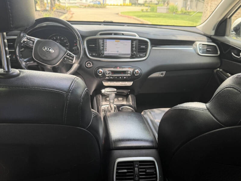 2019 Kia Sorento SX V6