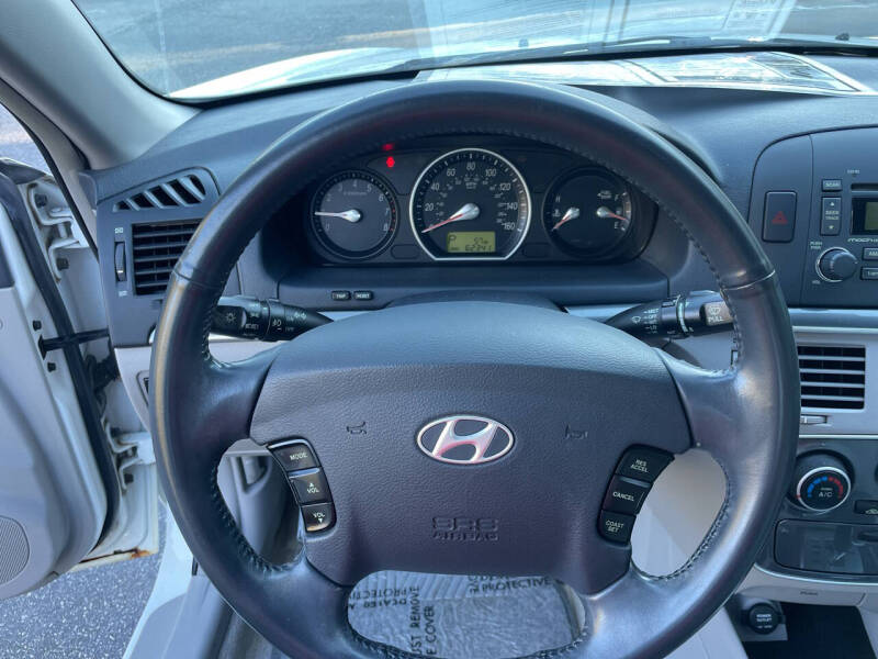 2007 Hyundai Sonata SE photo 14