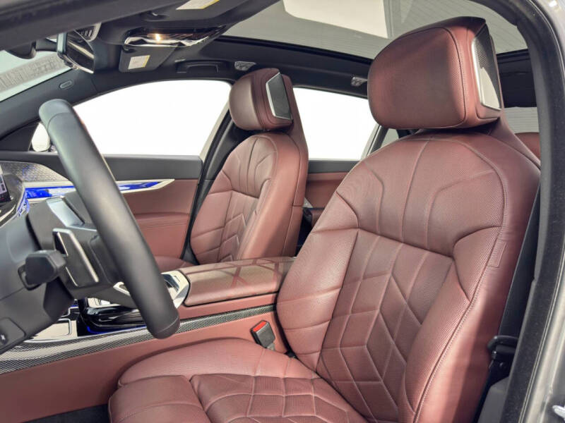 2024 BMW i7 eDrive50